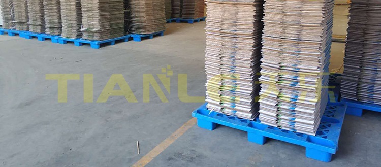 紙箱包裝企業(yè)-九腳塑料托 紙箱包裝企業(yè)-九腳塑料托